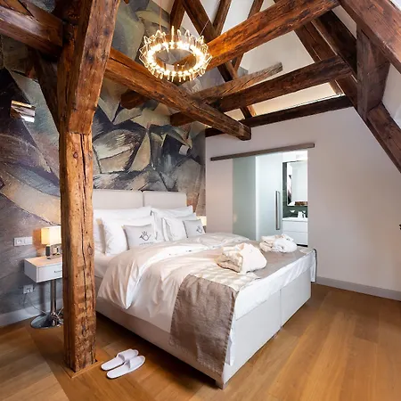 Old Royal Post Boutique Hotel & Premium Suites Prague Exterior photo