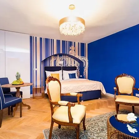 Old Royal Post Boutique Hotel & Premium Suites Prague Exterior photo