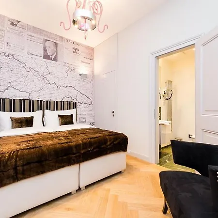 Old Royal Post Boutique Hotel & Premium Suites Prague Exterior photo