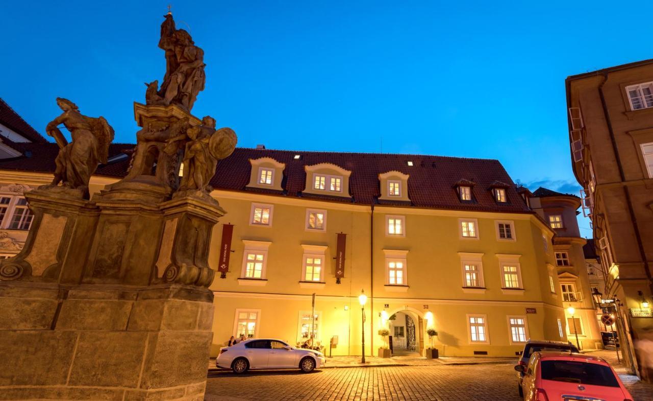 Old Royal Post Boutique & Premium Praha